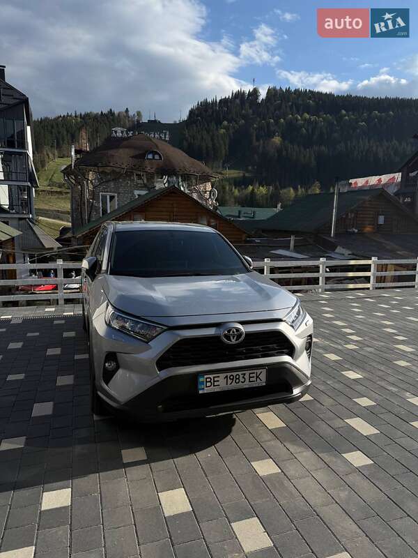 Внедорожник / Кроссовер Toyota RAV4 2020 в Одессе