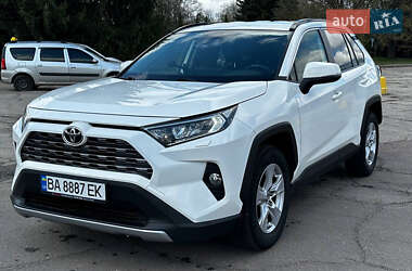 Позашляховик / Кросовер Toyota RAV4 2019 в Кропивницькому