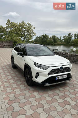 Внедорожник / Кроссовер Toyota RAV4 2019 в Днепре
