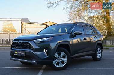Внедорожник / Кроссовер Toyota RAV4 2020 в 