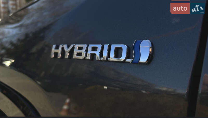 Внедорожник / Кроссовер Toyota RAV4 2019 в Львове