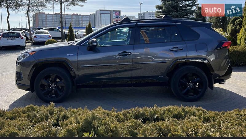 Внедорожник / Кроссовер Toyota RAV4 2019 в Львове
