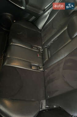Внедорожник / Кроссовер Toyota RAV4 2010 в 