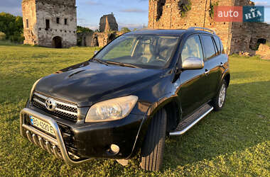 Позашляховик / Кросовер Toyota RAV4 2006 в 