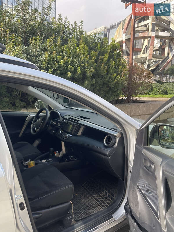 Внедорожник / Кроссовер Toyota RAV4 2013 в Борисполе