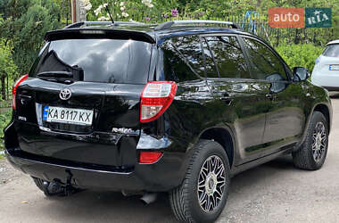 Внедорожник / Кроссовер Toyota RAV4 2011 в 