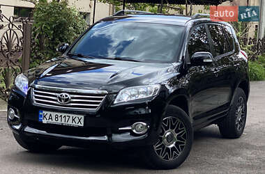Внедорожник / Кроссовер Toyota RAV4 2011 в 