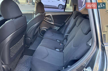 Внедорожник / Кроссовер Toyota RAV4 2007 в 