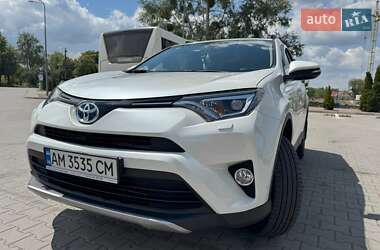Позашляховик / Кросовер Toyota RAV4 2017 в Житомирі