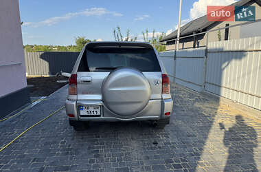 Внедорожник / Кроссовер Toyota RAV4 2003 в 