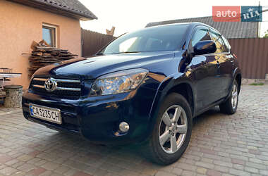 Внедорожник / Кроссовер Toyota RAV4 2006 в Чернобае