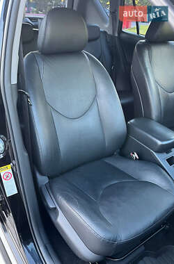 Позашляховик / Кросовер Toyota RAV4 2008 в 