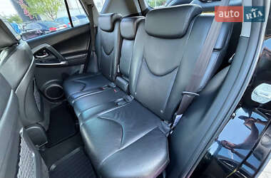 Позашляховик / Кросовер Toyota RAV4 2008 в 