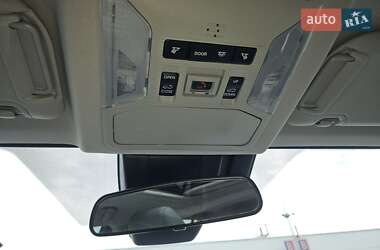Позашляховик / Кросовер Toyota RAV4 2020 в 