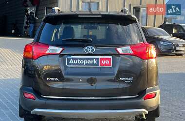 Внедорожник / Кроссовер Toyota RAV4 2014 в 