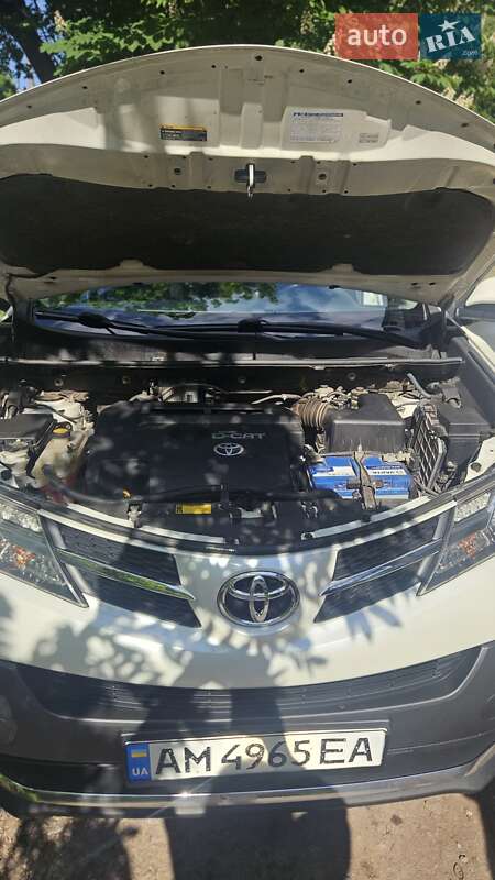 Позашляховик / Кросовер Toyota RAV4 2013 в Житомирі