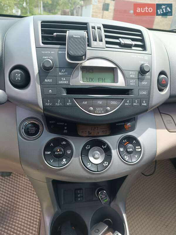 Позашляховик / Кросовер Toyota RAV4 2006 в Броварах