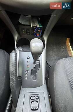 Внедорожник / Кроссовер Toyota RAV4 2006 в 