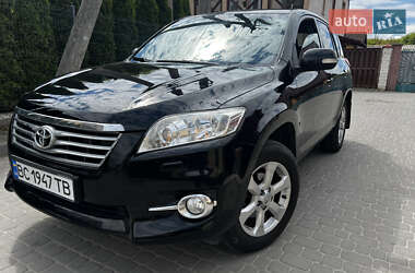 Внедорожник / Кроссовер Toyota RAV4 2010 в 