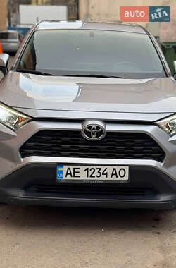 Внедорожник / Кроссовер Toyota RAV4 2020 в Днепре