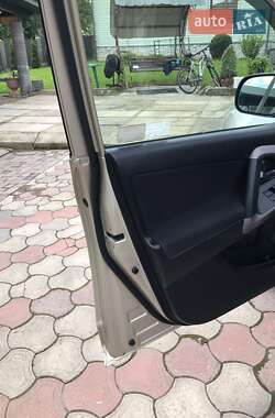 Внедорожник / Кроссовер Toyota RAV4 2008 в 
