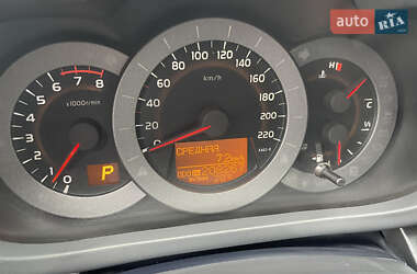 Внедорожник / Кроссовер Toyota RAV4 2010 в 