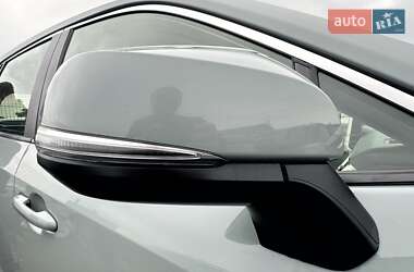 Внедорожник / Кроссовер Toyota RAV4 2019 в 