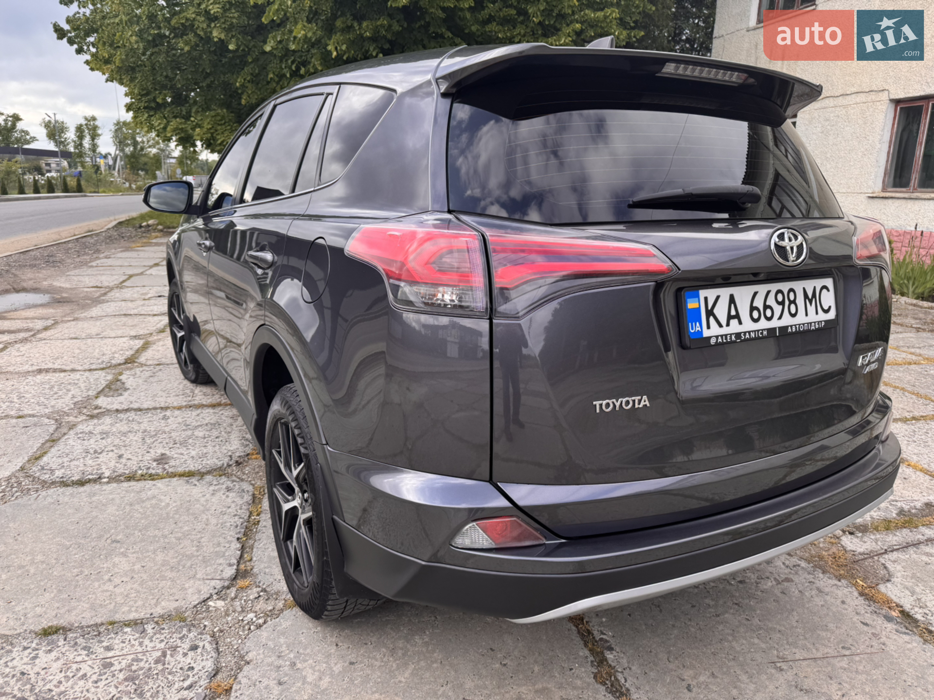 2016 Toyota RAV 4 - мініатюра 4