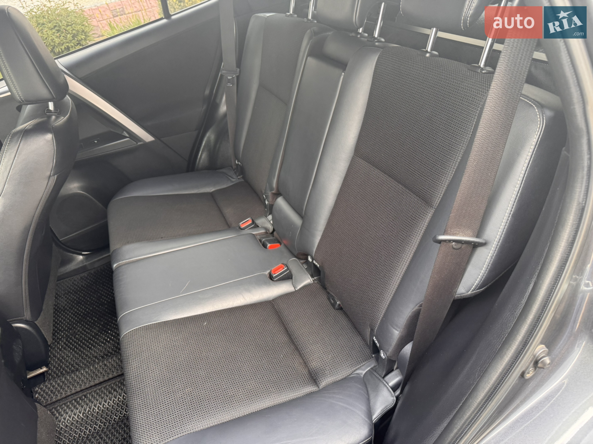 2016 Toyota RAV 4 - мініатюра 17