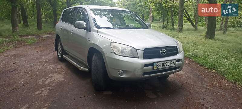 Внедорожник / Кроссовер Toyota RAV4 2006 в Одессе