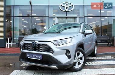 Внедорожник / Кроссовер Toyota RAV4 2021 в Киеве