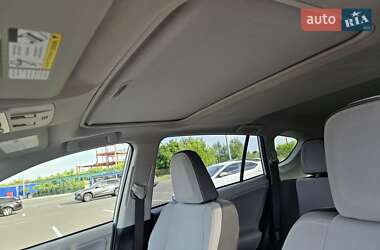 Внедорожник / Кроссовер Toyota RAV4 2013 в 