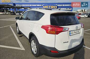 Внедорожник / Кроссовер Toyota RAV4 2013 в 