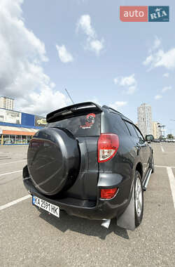 Позашляховик / Кросовер Toyota RAV4 2007 в Києві