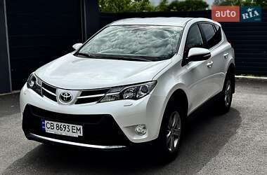 Позашляховик / Кросовер Toyota RAV4 2015 в Чернігові