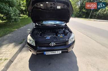 Внедорожник / Кроссовер Toyota RAV4 2007 в 