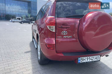Внедорожник / Кроссовер Toyota RAV4 2008 в 
