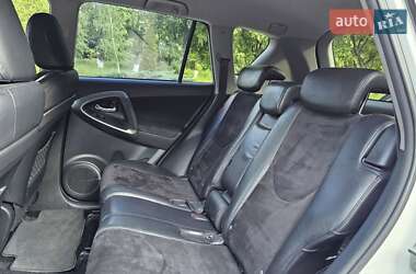 Внедорожник / Кроссовер Toyota RAV4 2010 в 