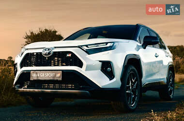 Внедорожник / Кроссовер Toyota RAV4 2023 в Ужгороде