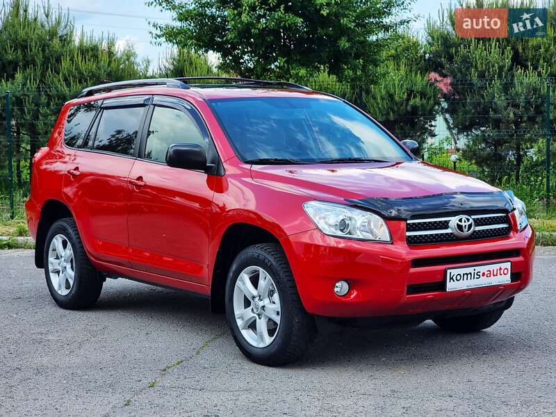 Позашляховик / Кросовер Toyota RAV4 2012 в Хмельницькому