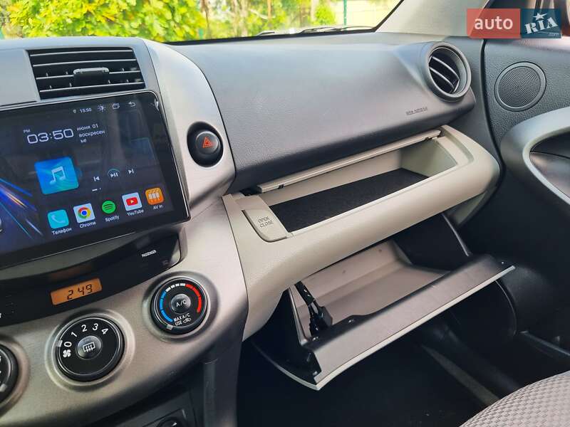 Позашляховик / Кросовер Toyota RAV4 2012 в Хмельницькому