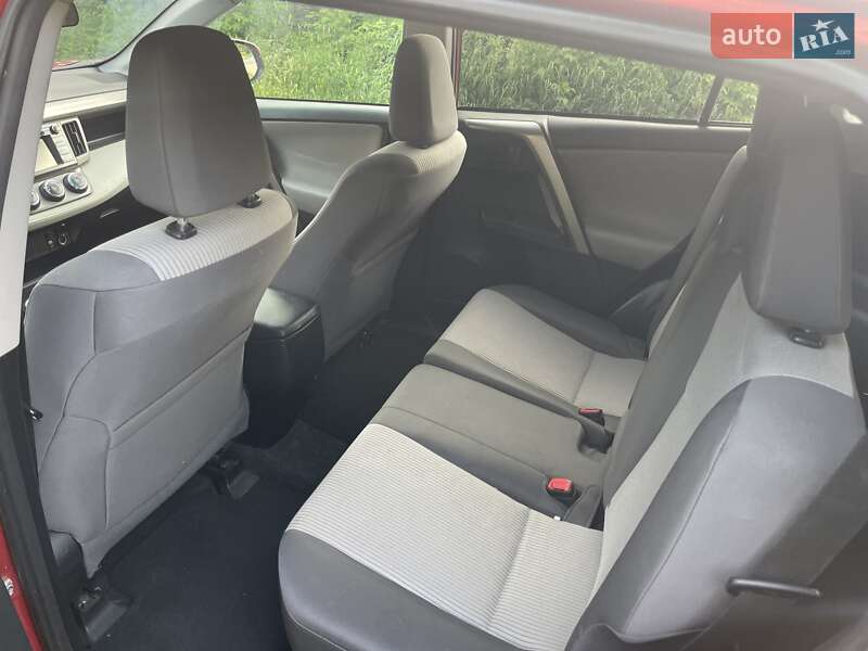 Внедорожник / Кроссовер Toyota RAV4 2015 в Харькове