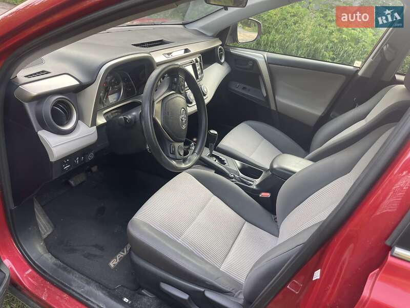 Внедорожник / Кроссовер Toyota RAV4 2015 в Харькове