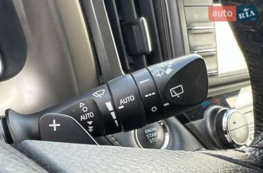 Позашляховик / Кросовер Toyota RAV4 2013 в 