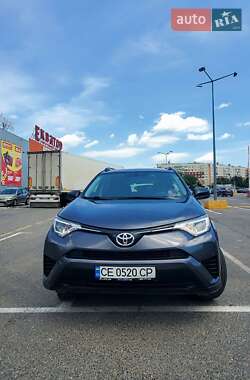 Позашляховик / Кросовер Toyota RAV4 2016 в Чернівцях