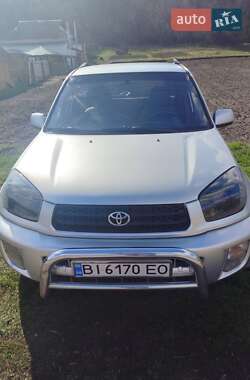 Внедорожник / Кроссовер Toyota RAV4 2003 в Гадяче