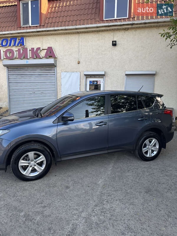 Позашляховик / Кросовер Toyota RAV4 2013 в Одесі
