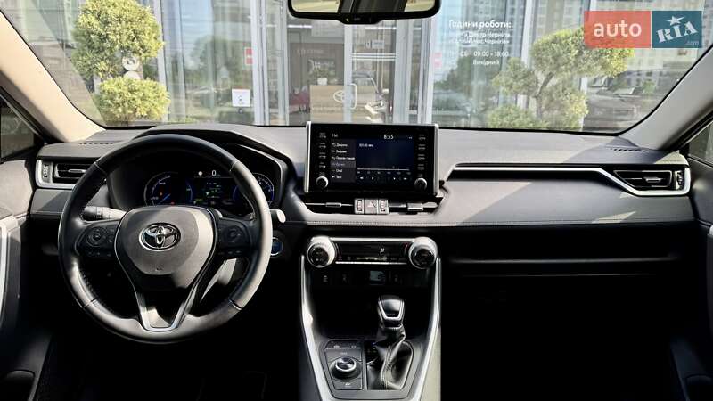 Внедорожник / Кроссовер Toyota RAV4 2020 в Чернигове