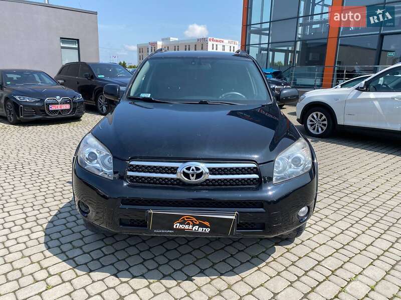 Позашляховик / Кросовер Toyota RAV4 2008 в Львові