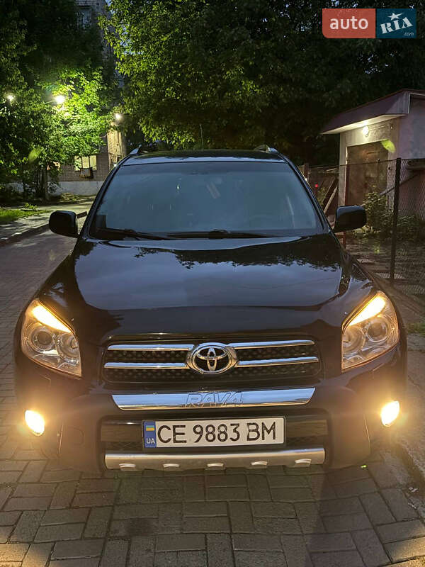 Позашляховик / Кросовер Toyota RAV4 2007 в Чернівцях
